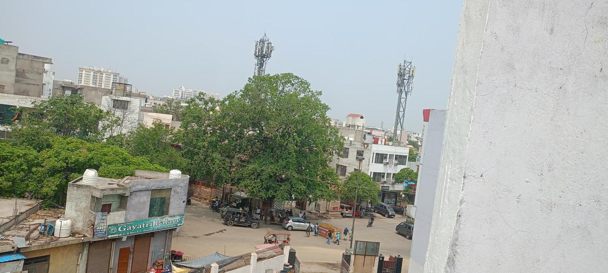 New Gayatri Palace Near Prem Mandir Vrindāvan Eksteriør billede